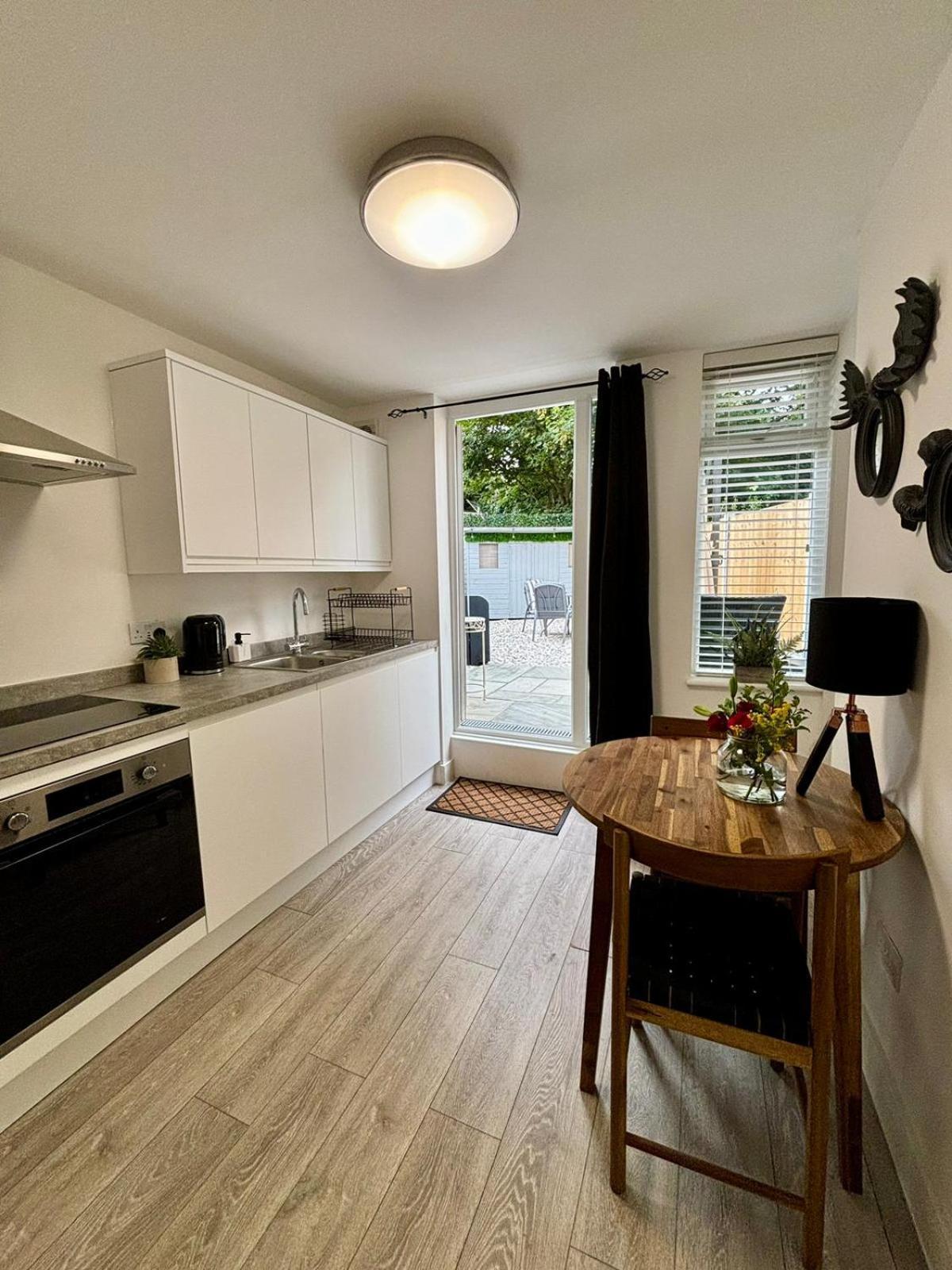 Stylish And Chic Seaside Apartment Southend-on-Sea Eksteriør bilde